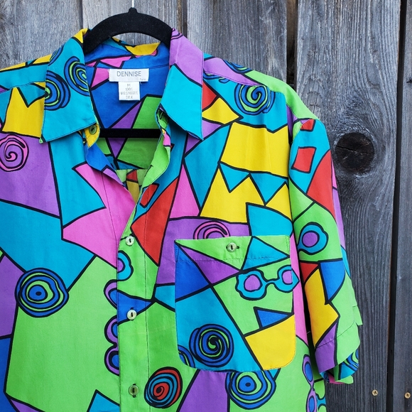 Vintage Tops - Vintage Silk Multicolored Geometric Short Sleeve Top